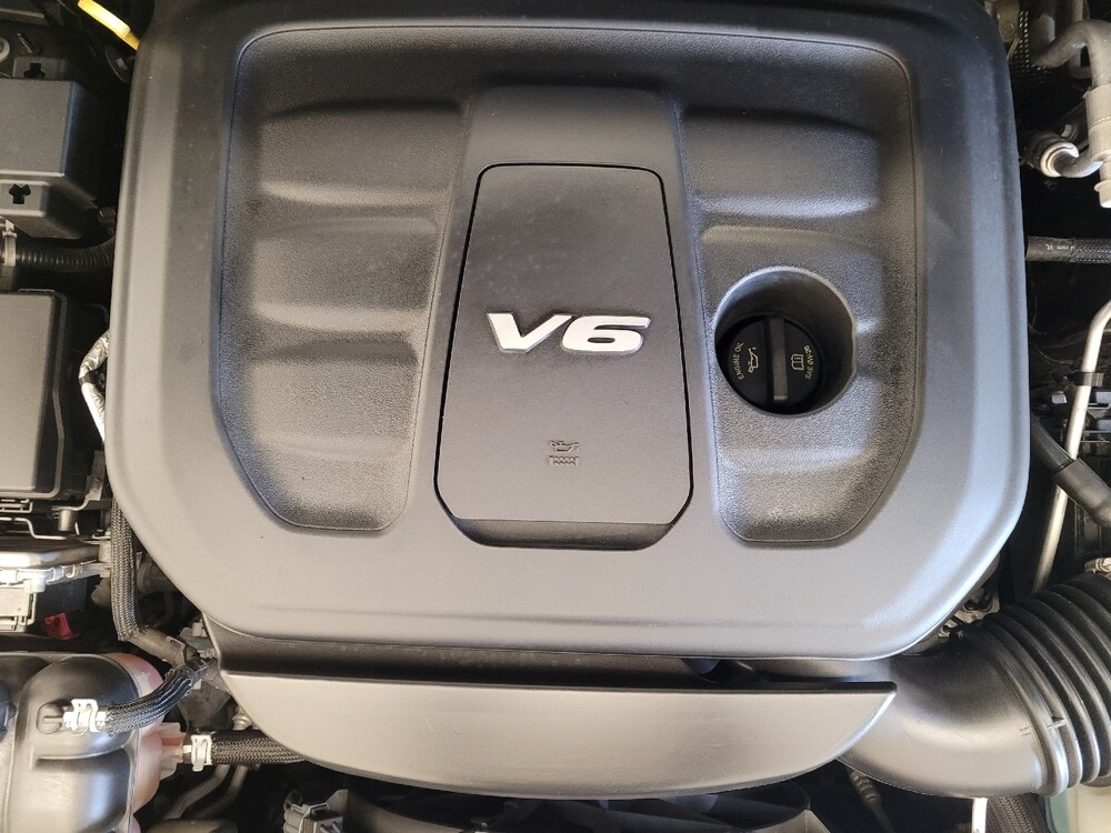 2016 Jeep Grand Cherokee in Downey, CA 90241 - 18086716 30