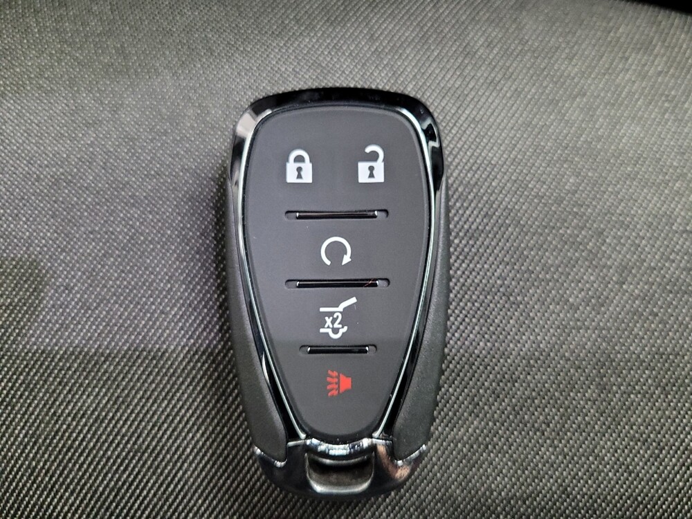 2019 Chevrolet Equinox in Las Vegas, NV 89104 - 18086718 32