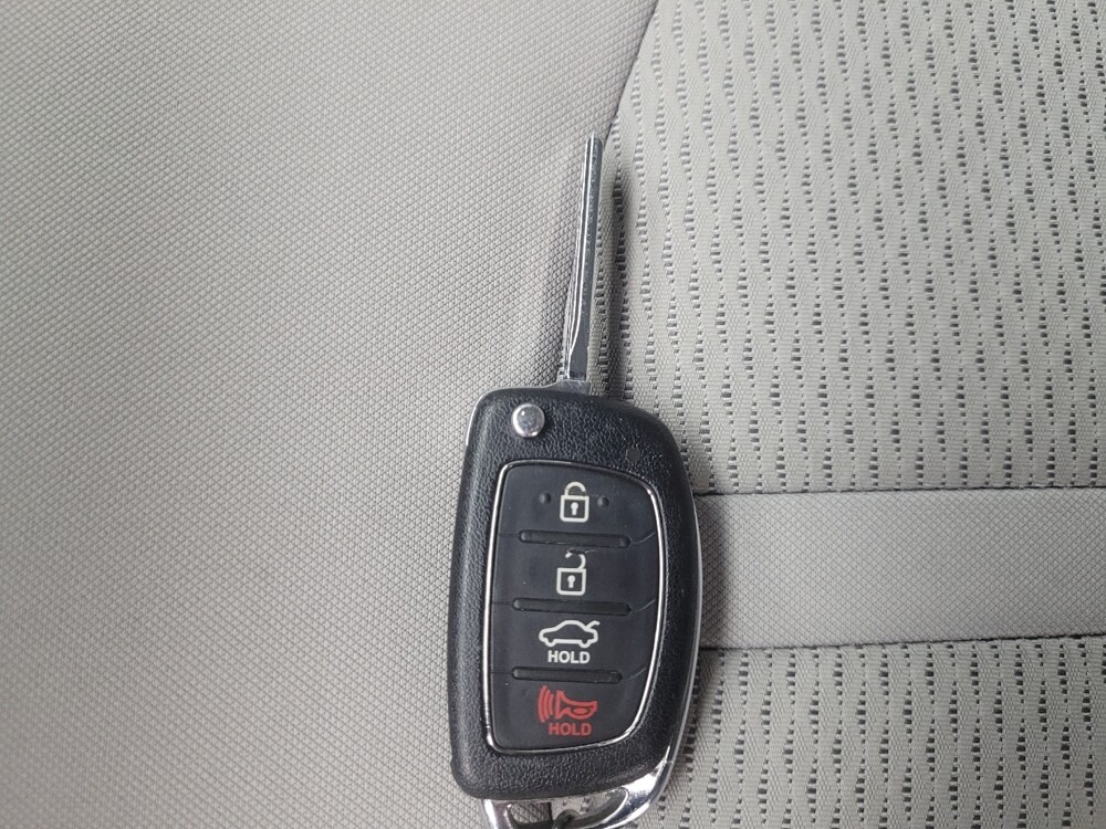 2016 Hyundai Sonata in Highland, IN 46322 - 18086719 32