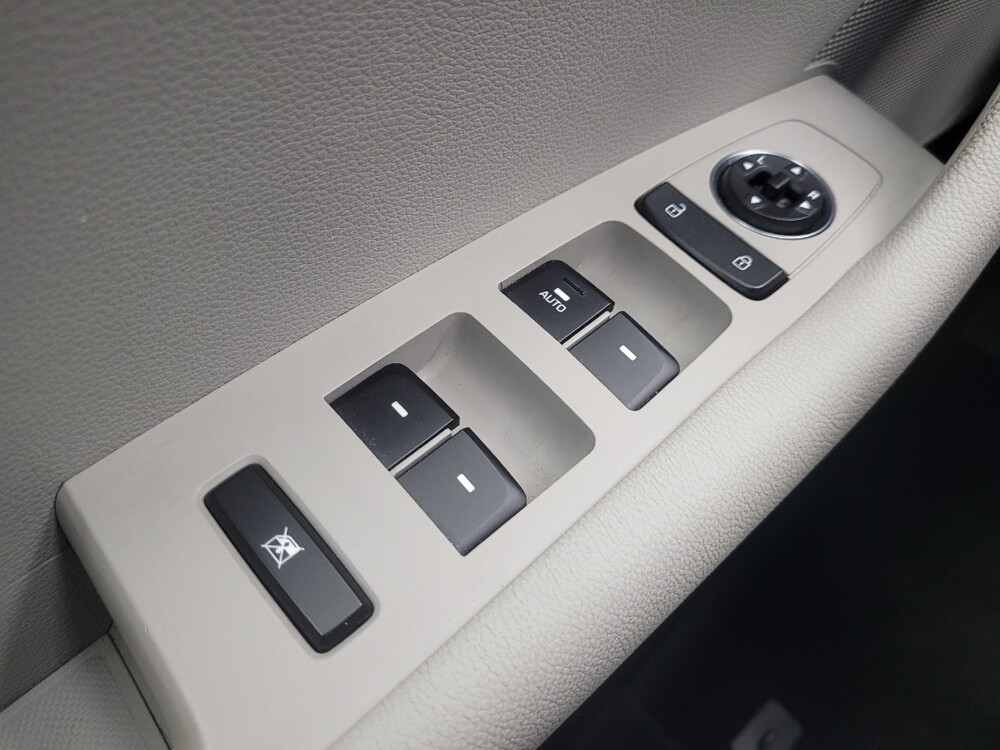 2016 Hyundai Sonata in Highland, IN 46322 - 18086719 27