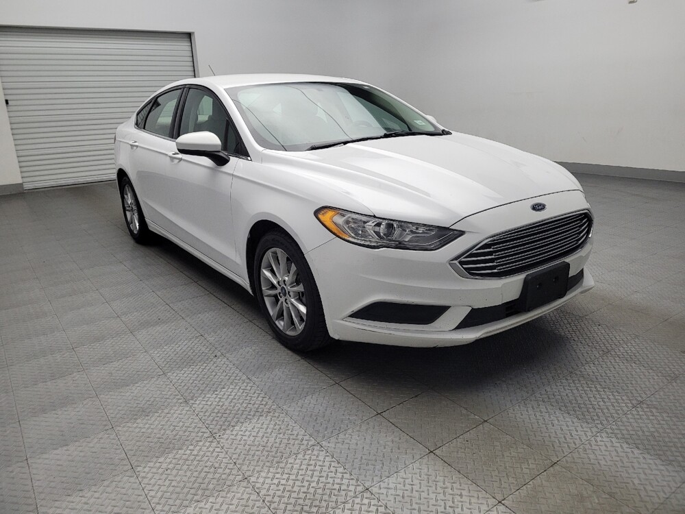 2017 Ford Fusion in Houston, TX 77060 - 18086724 13