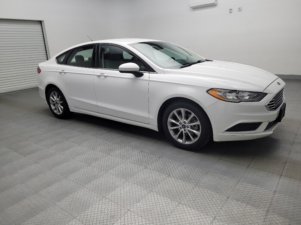 2017 Ford Fusion in Houston, TX 77060 - 18086724 11