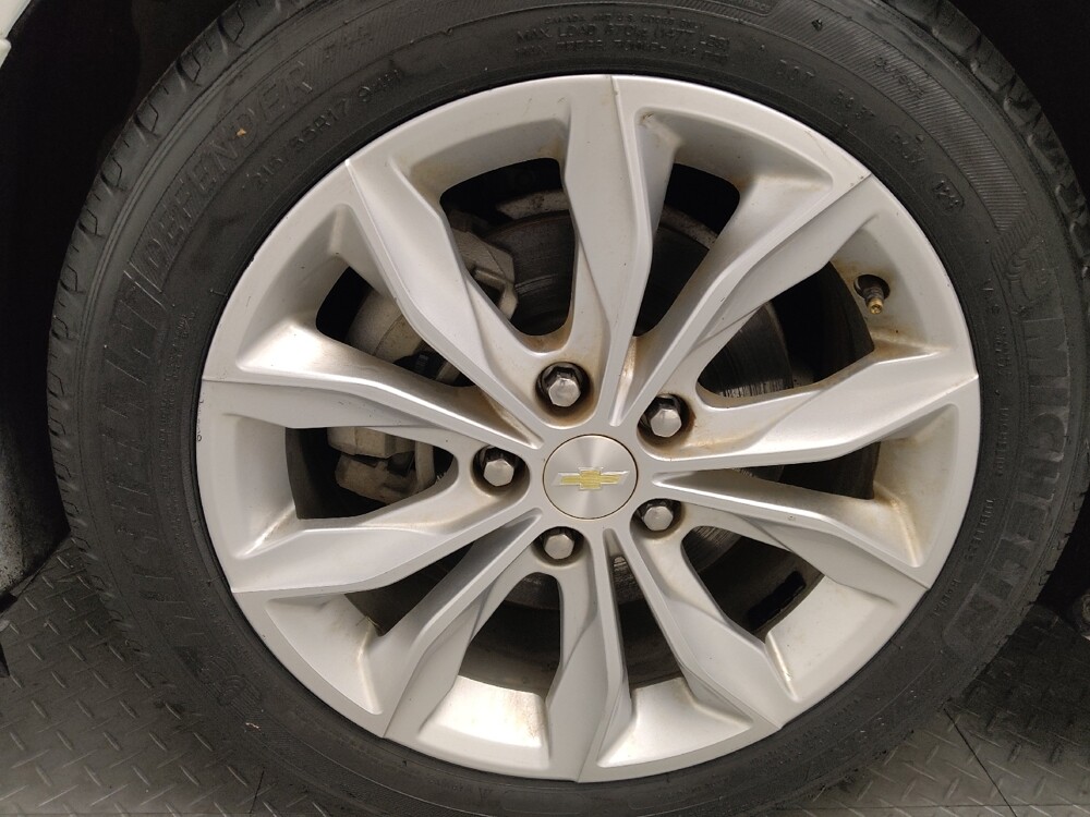 2019 Chevrolet Malibu in Plano, TX 75074 - 18086729 31