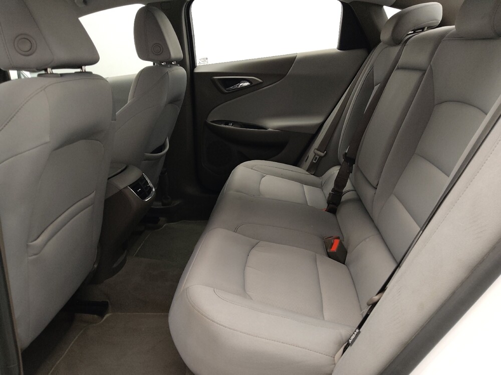 2019 Chevrolet Malibu in Plano, TX 75074 - 18086729 18
