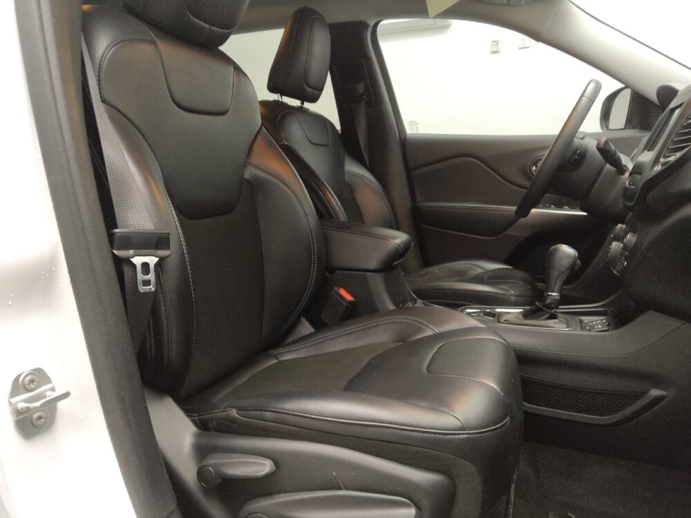 2020 Jeep Cherokee in Fort Worth, TX 76116 - 18086731 21