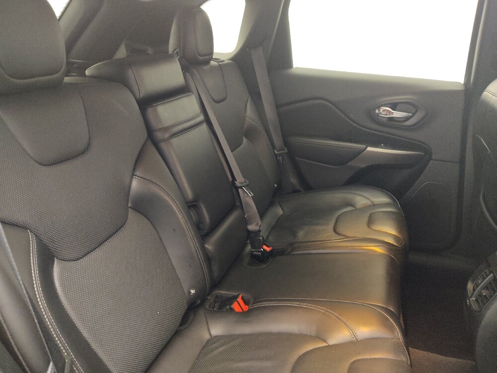 2019 Jeep Cherokee in Kissimmee, FL 34744 - 18086740 19