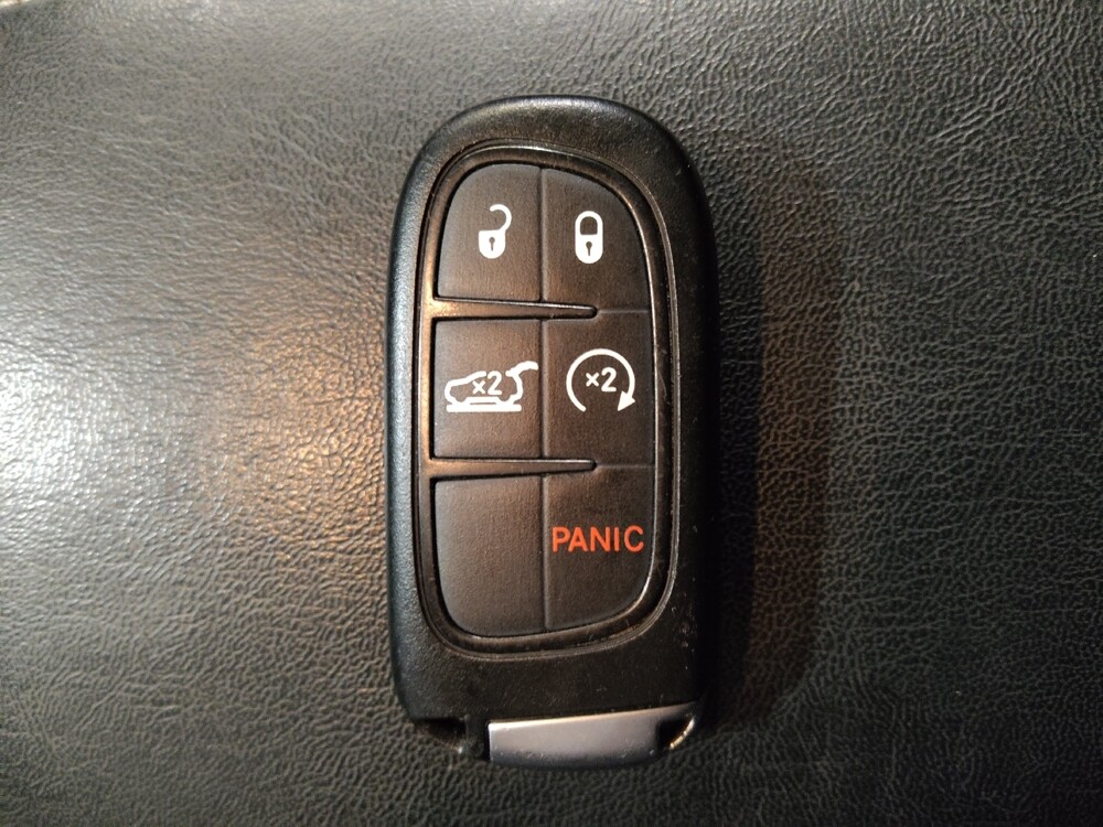 2019 Jeep Cherokee in Kissimmee, FL 34744 - 18086740 32