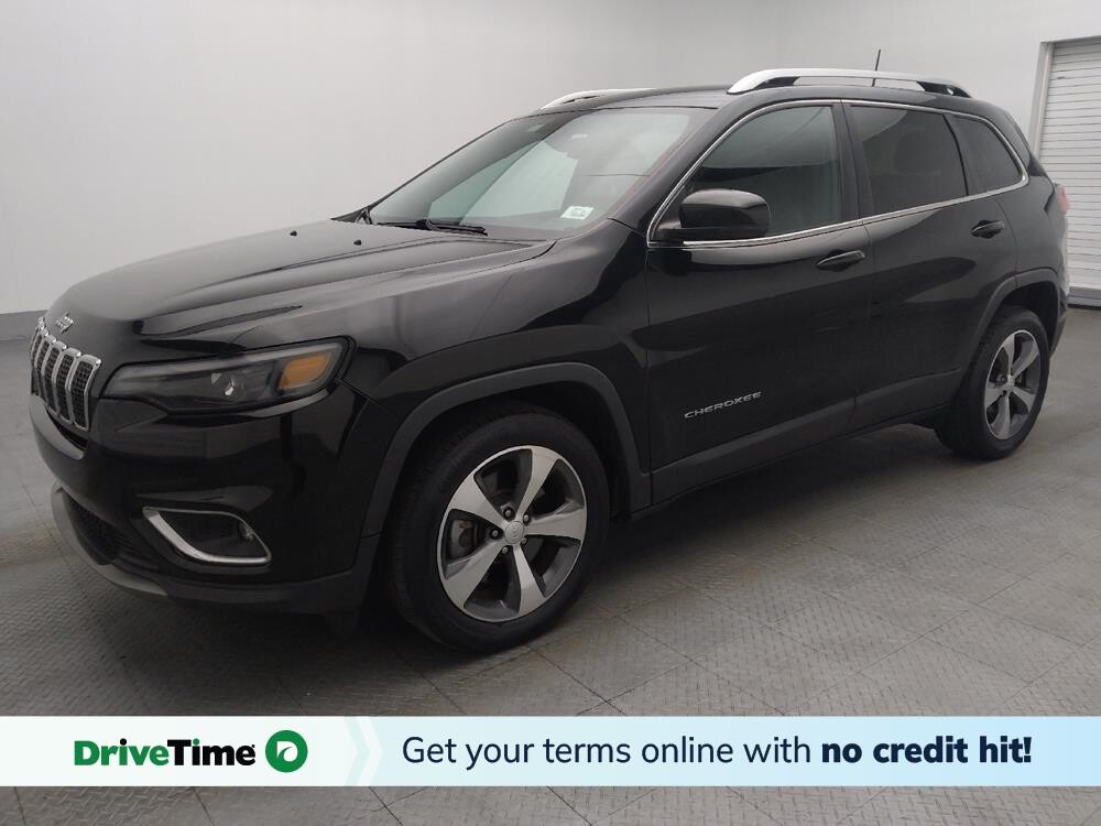 2019 Jeep Cherokee in Kissimmee, FL 34744 - 18086740