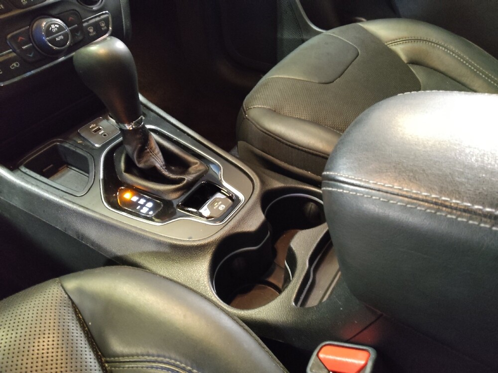 2019 Jeep Cherokee in Kissimmee, FL 34744 - 18086740 26