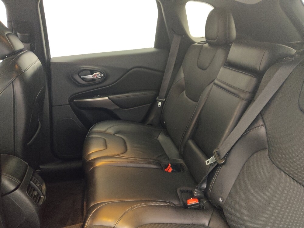 2019 Jeep Cherokee in Kissimmee, FL 34744 - 18086740 18