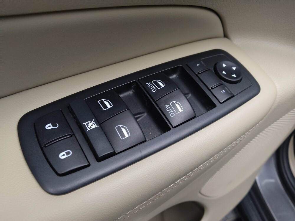 2019 Jeep Grand Cherokee in Lakewood, CO 80215 - 18086748 27