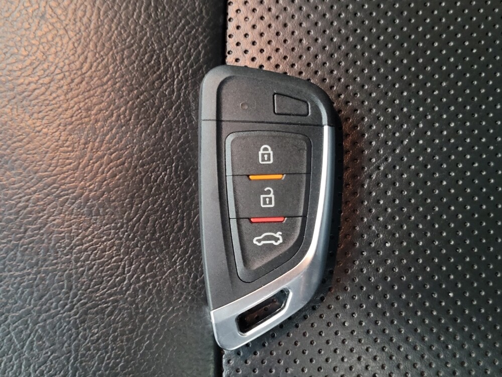 2018 Jeep Compass in Memphis, TN 38115 - 18086752 32