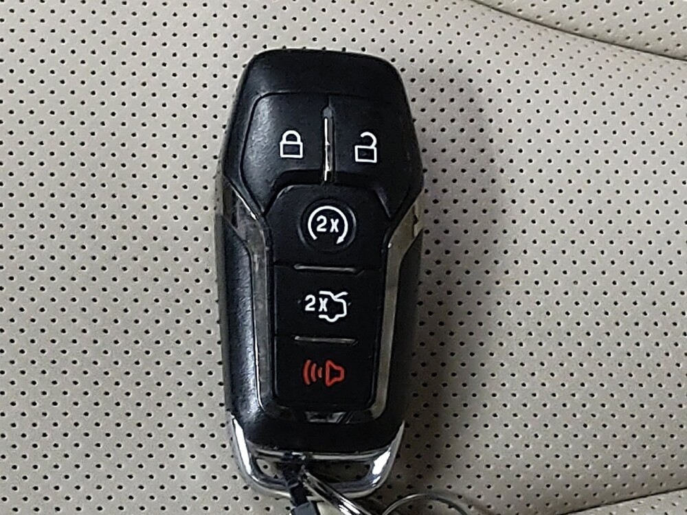 2016 Lincoln MKX in Arlington, TX 76011 - 18086757 32