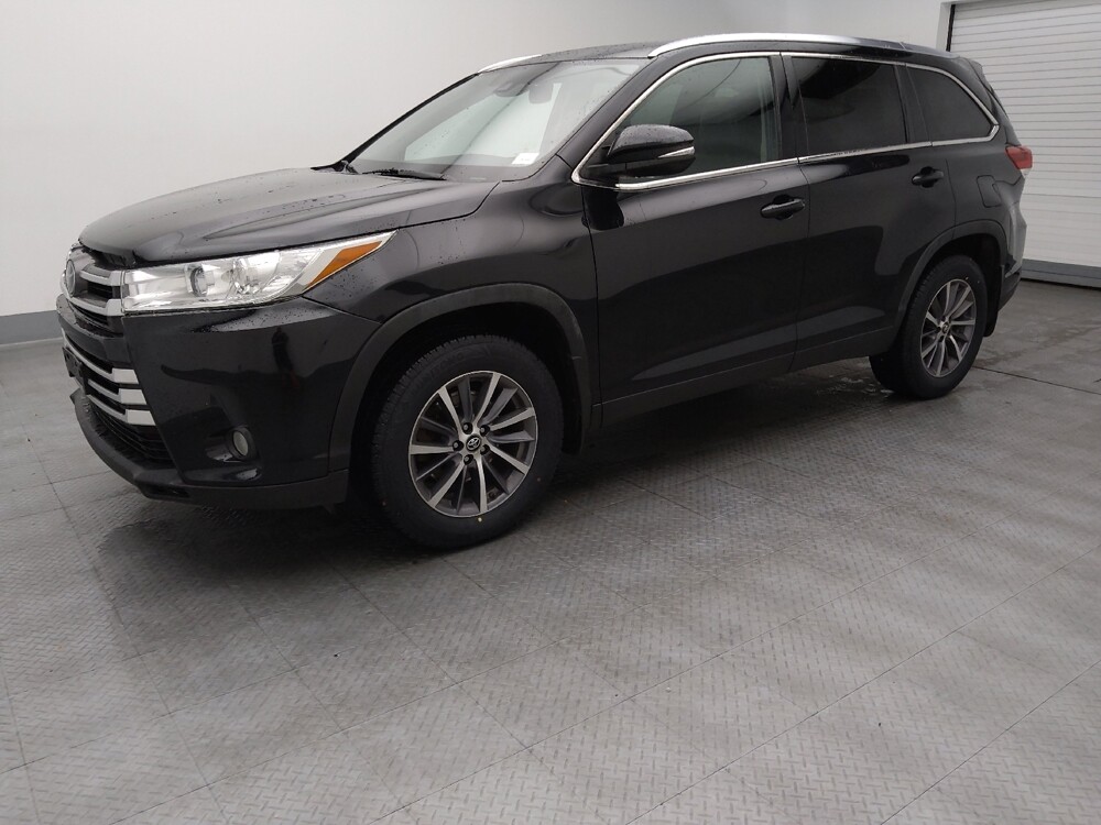 2019 Toyota Highlander in St. Louis, MO 63136 - 18086767 2