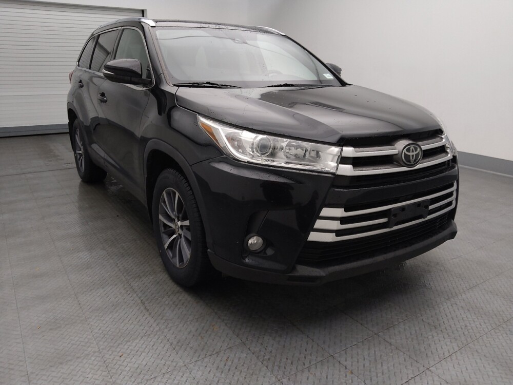2019 Toyota Highlander in St. Louis, MO 63136 - 18086767 14