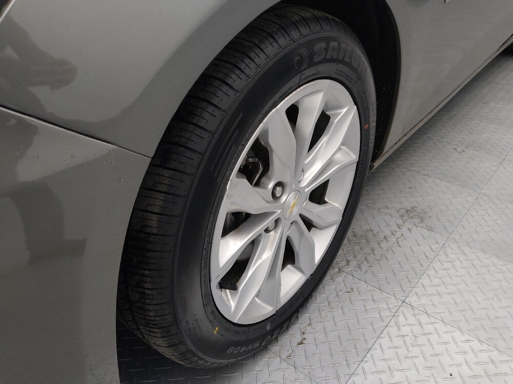 2020 Chevrolet Malibu in Independence, MO 64055 - 18086770 31