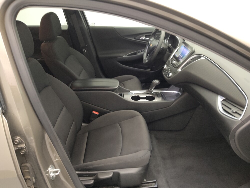 2020 Chevrolet Malibu in Independence, MO 64055 - 18086770 21