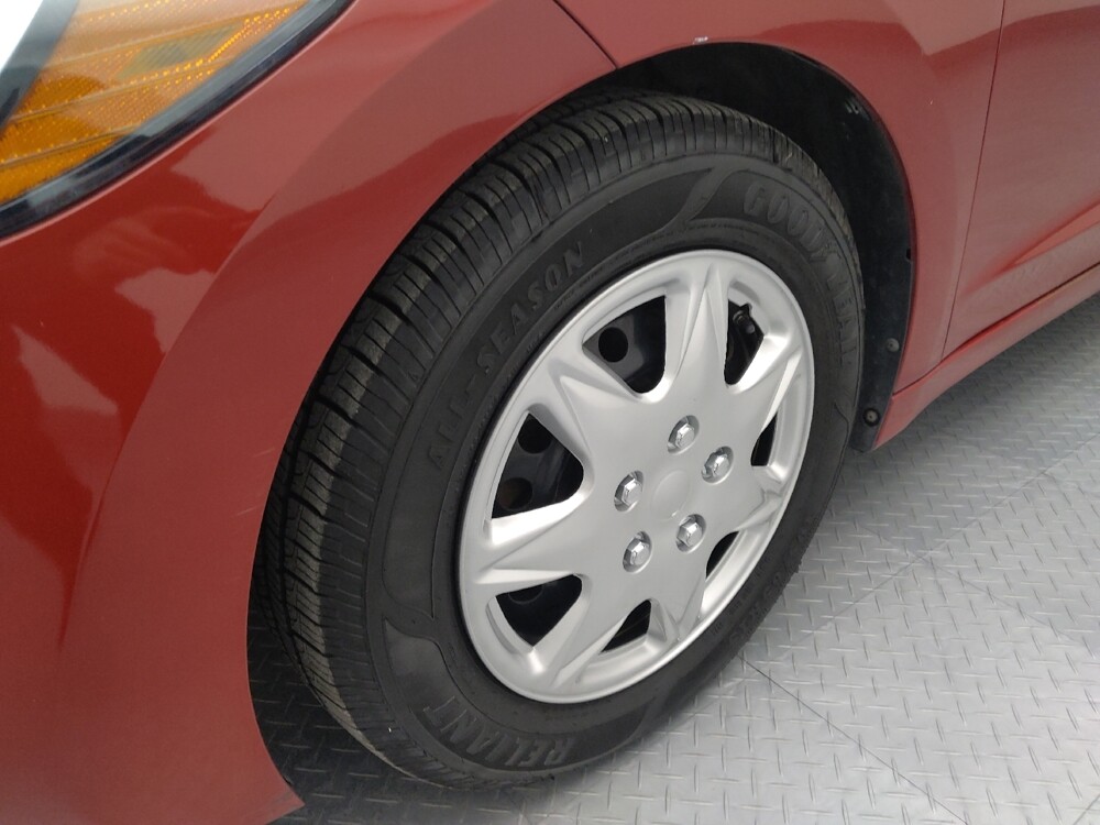 2017 Hyundai Elantra in Independence, MO 64055 - 18086771 31