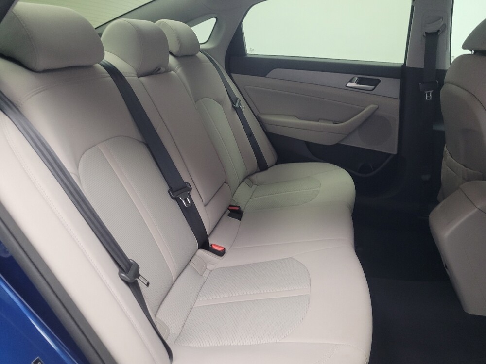 2015 Hyundai Sonata in Highland, IN 46322 - 18086774 19