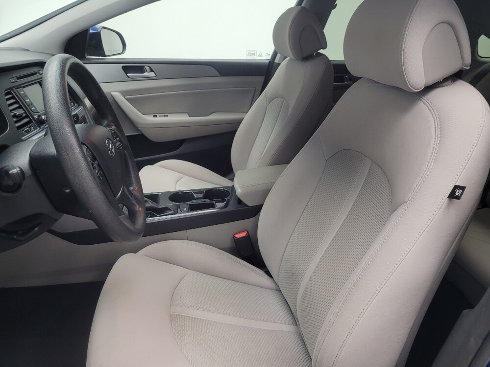 2015 Hyundai Sonata in Highland, IN 46322 - 18086774 17