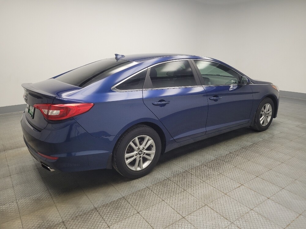 2015 Hyundai Sonata in Highland, IN 46322 - 18086774 10