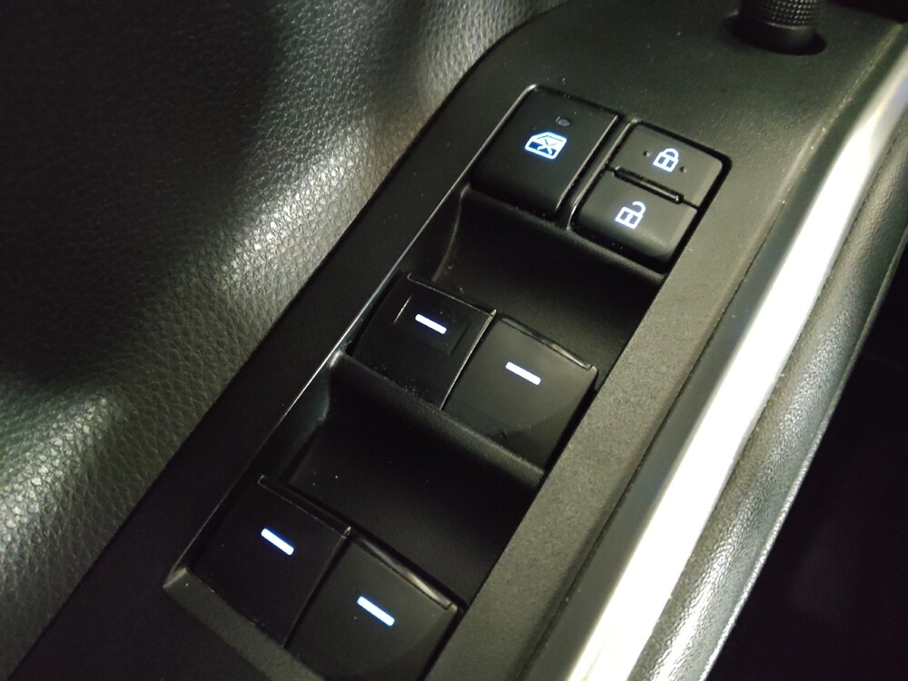 2020 Toyota Highlander in Stone Mountain, GA 30083 - 18086784 27