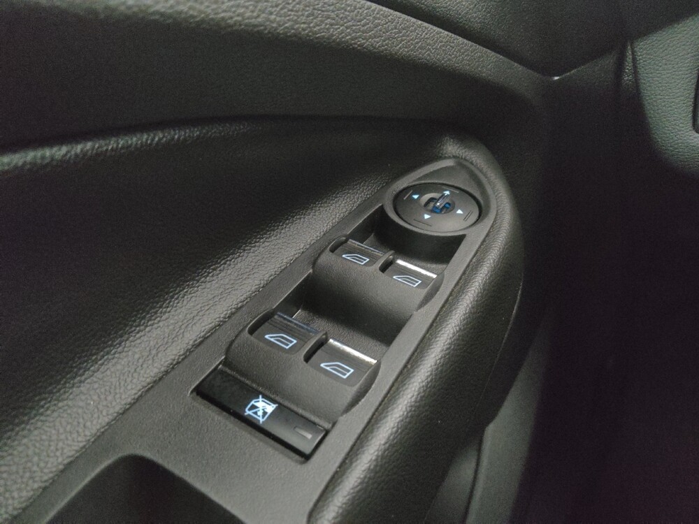 2016 Ford C-MAX in Peoria, IL 61615 - 18086794 27