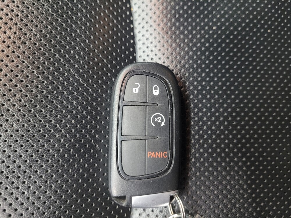 2020 Jeep Cherokee in Mishawaka, IN 46545 - 18086795 32