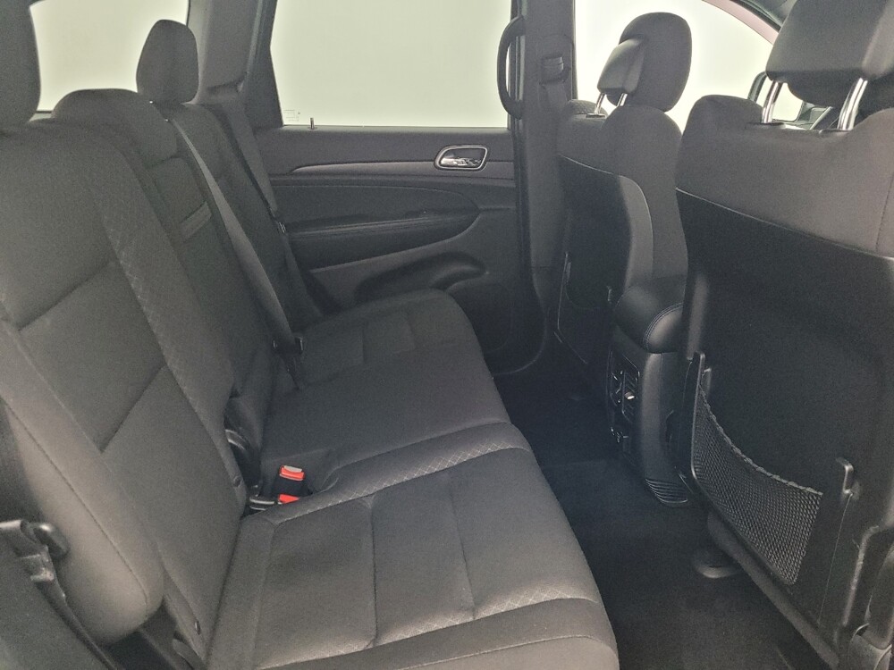 2018 Jeep Grand Cherokee in Gainesville, FL 32609 - 18086797 19