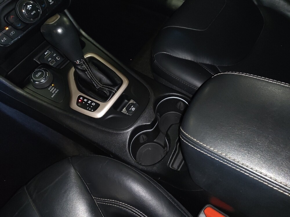 2018 Jeep Cherokee in Kissimmee, FL 34744 - 18086798 26