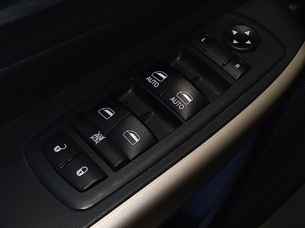 2018 Jeep Cherokee in Kissimmee, FL 34744 - 18086798 27