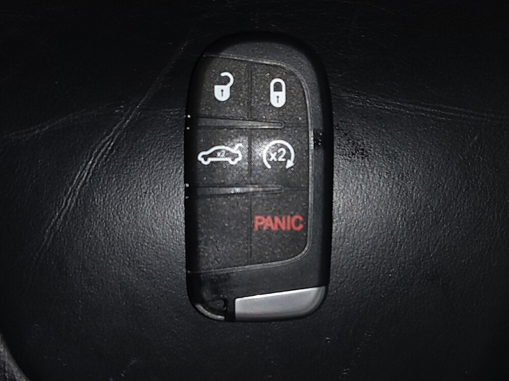 2018 Jeep Cherokee in Kissimmee, FL 34744 - 18086798 32