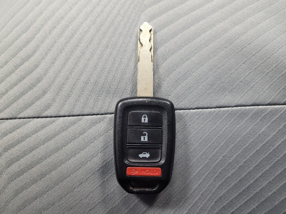 2016 Honda Accord in Duluth, GA 30096 - 18086804 32