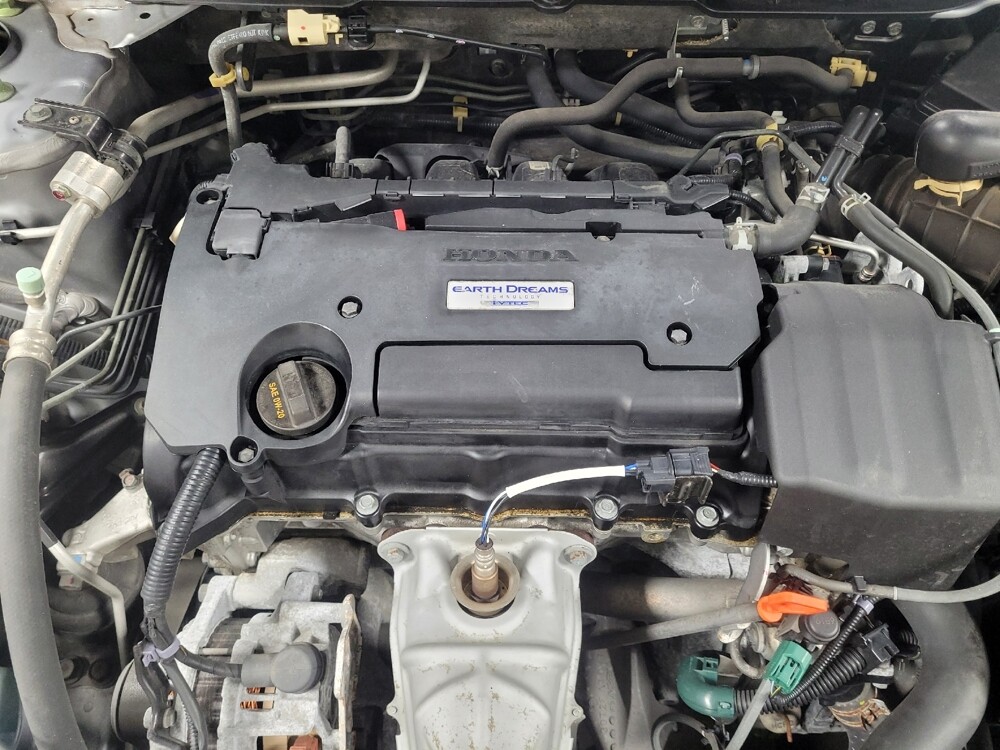 2016 Honda Accord in Duluth, GA 30096 - 18086804 30