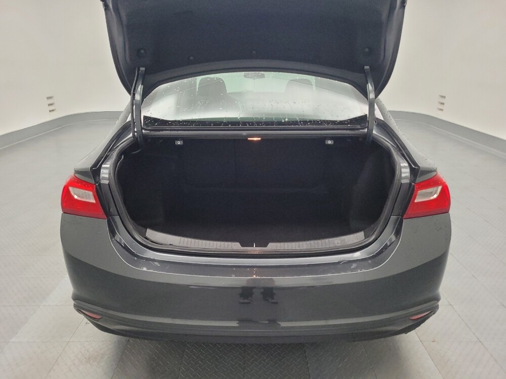 2018 Chevrolet Malibu in Memphis, TN 38115 - 18086807 29