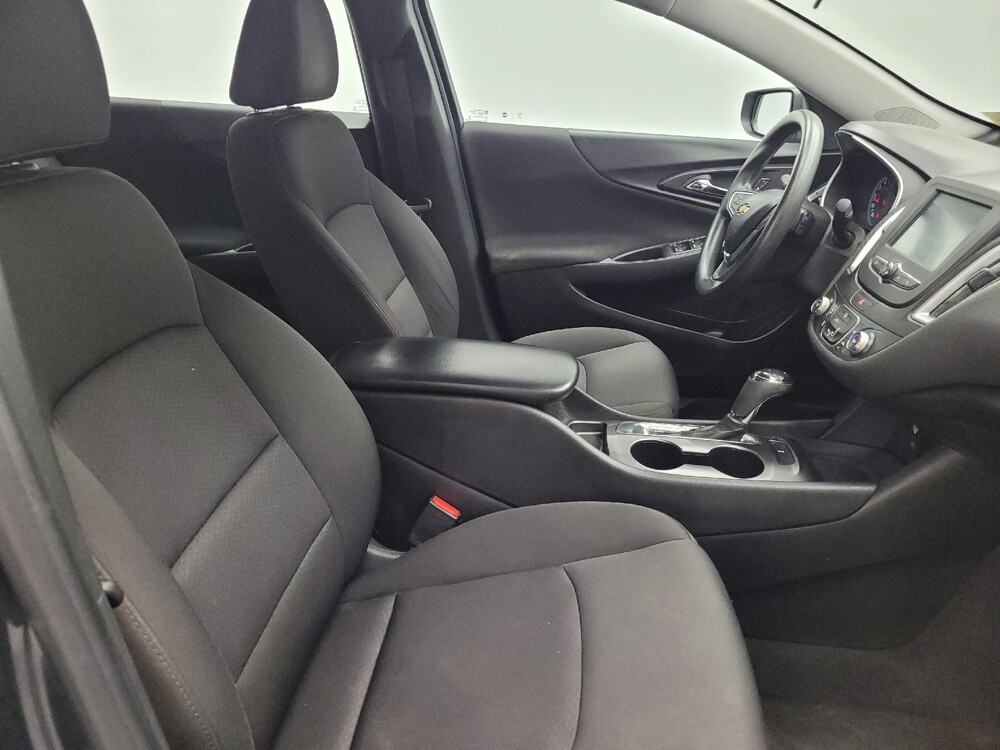 2018 Chevrolet Malibu in Memphis, TN 38115 - 18086807 21