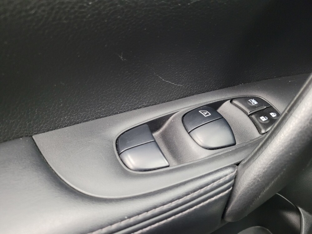 2019 Nissan Rogue Sport in Huntsville, AL 35816 - 18086808 27