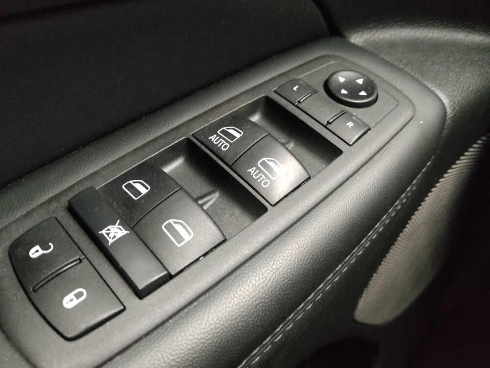 2021 Jeep Grand Cherokee in Grand Rapids, MI 49508 - 18086810 27