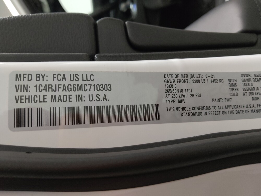 2021 Jeep Grand Cherokee in Grand Rapids, MI 49508 - 18086810 33