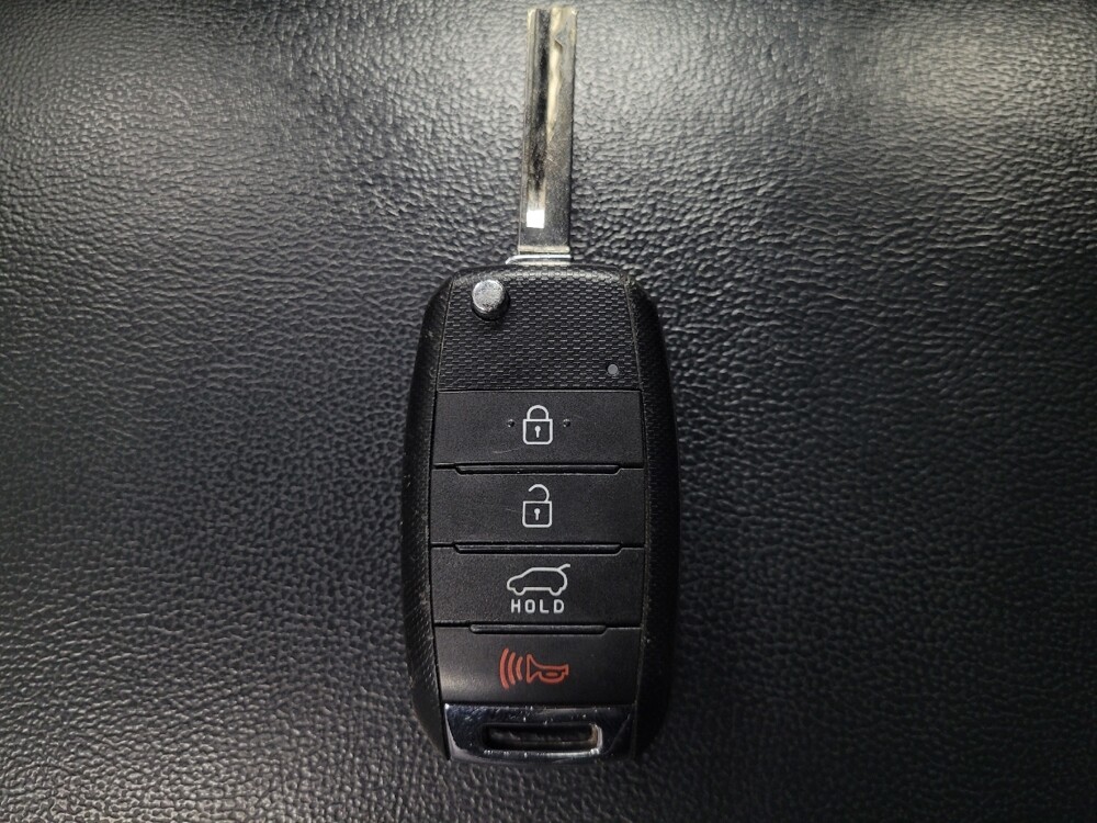 2019 Kia Sorento in Conyers, GA 30094 - 18086812 32