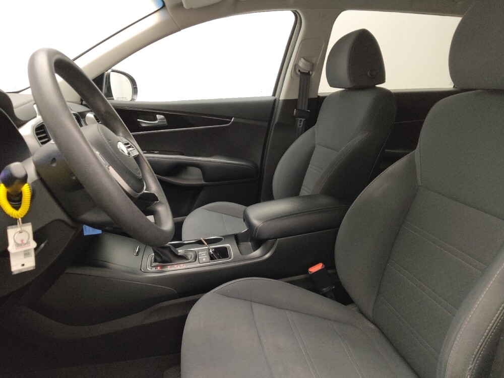 2019 Kia Sorento in Conyers, GA 30094 - 18086812 17