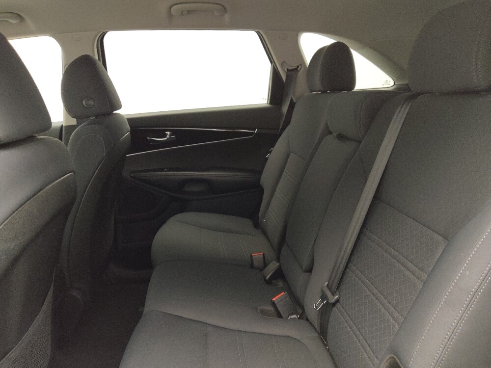 2019 Kia Sorento in Conyers, GA 30094 - 18086812 18