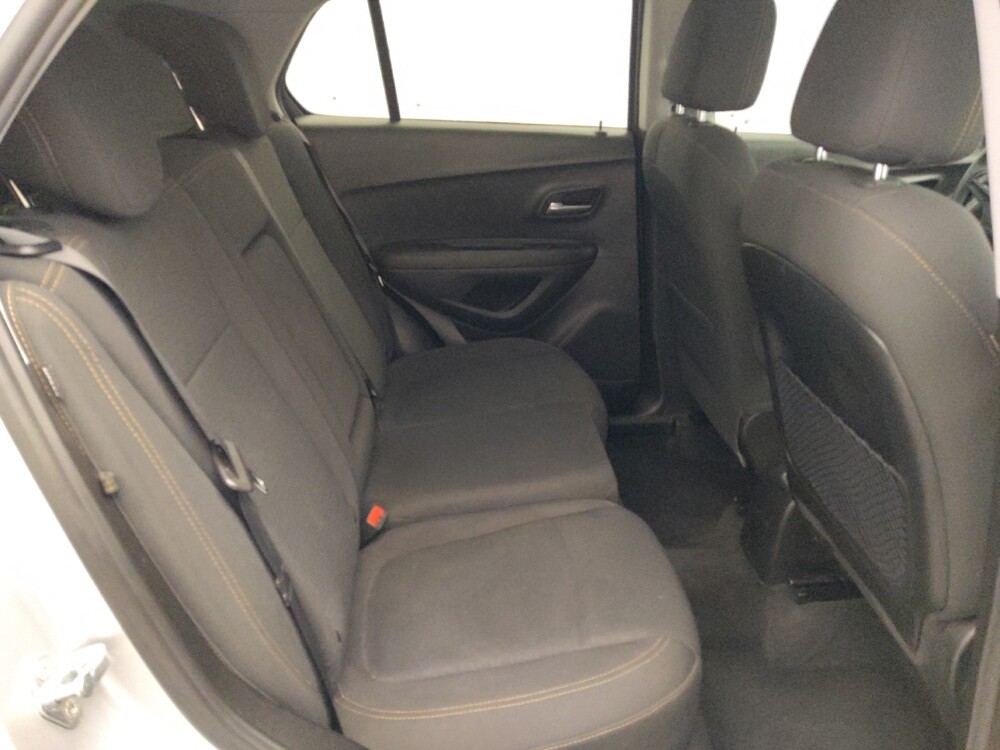 2020 Chevrolet Trax in Corpus Christi, TX 78412 - 18086813 19