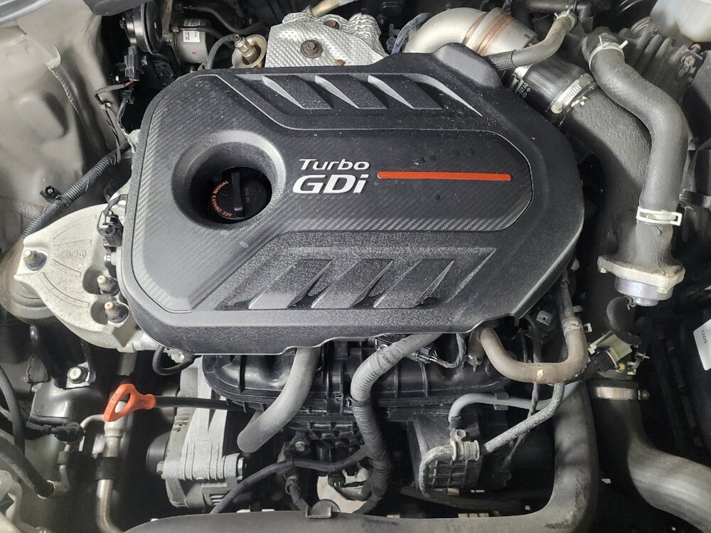 2017 Hyundai Santa Fe in Duluth, GA 30096 - 18086818 30