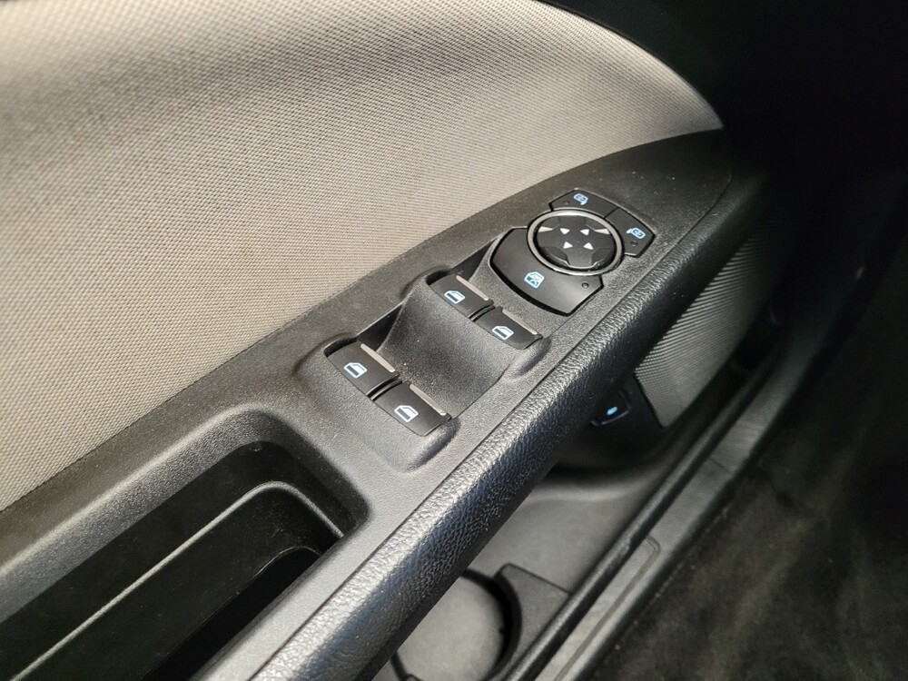 2018 Ford Fusion in Columbus, OH 43228 - 18086822 27