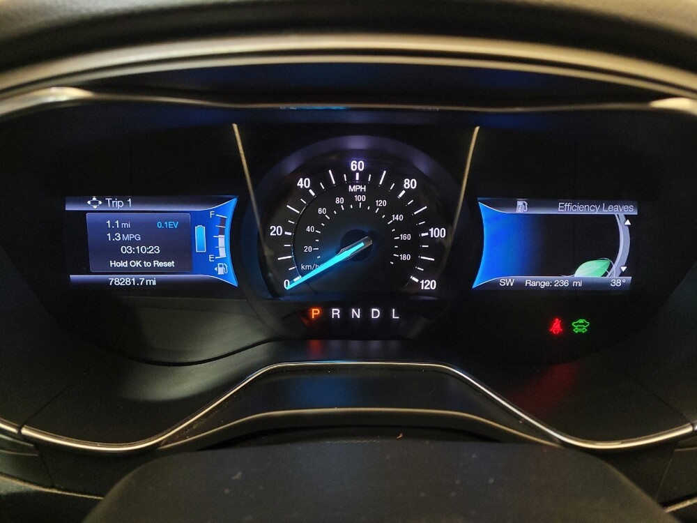 2018 Ford Fusion in Columbus, OH 43228 - 18086822 23