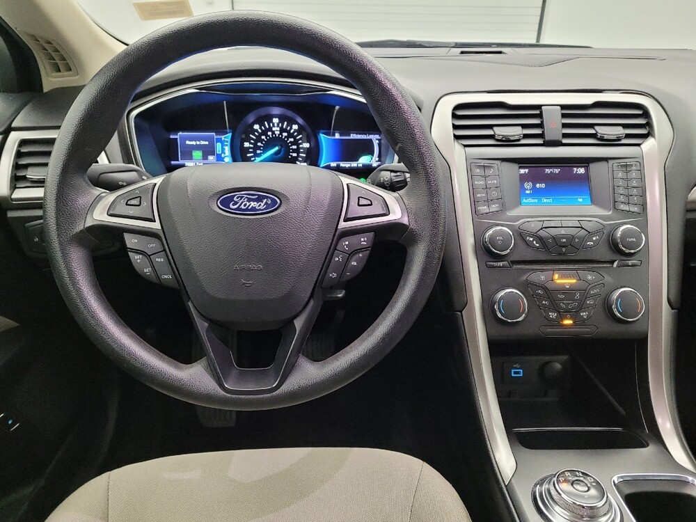 2018 Ford Fusion in Columbus, OH 43228 - 18086822 22
