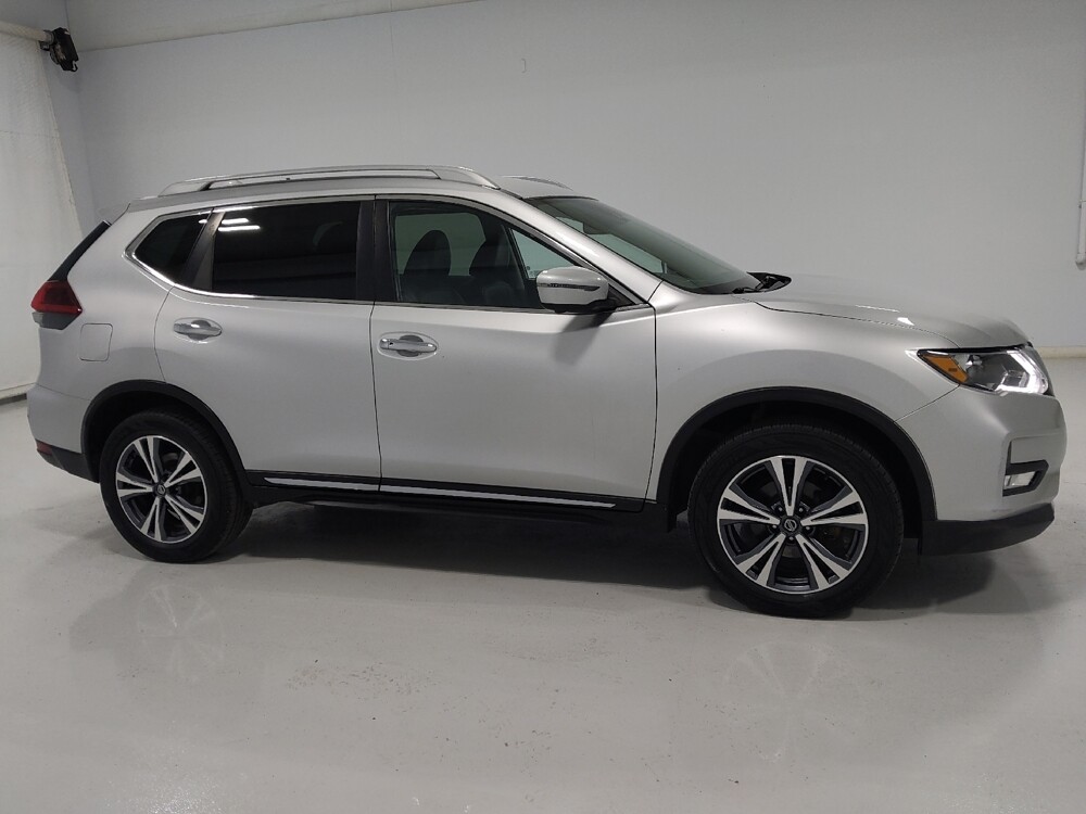 2018 Nissan Rogue in Columbus, OH 43231 - 18086824 11