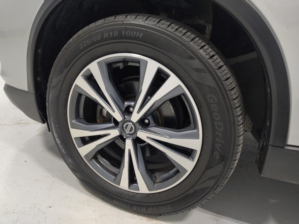 2018 Nissan Rogue in Columbus, OH 43231 - 18086824 31