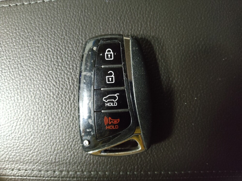 2018 Hyundai Santa Fe in Chattanooga, TN 37421 - 18086825 32